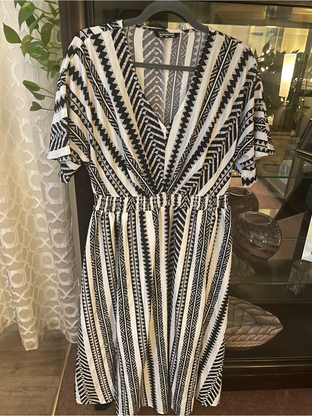 BloomChic Black and White Geometric Wrap-Style Midi Dress